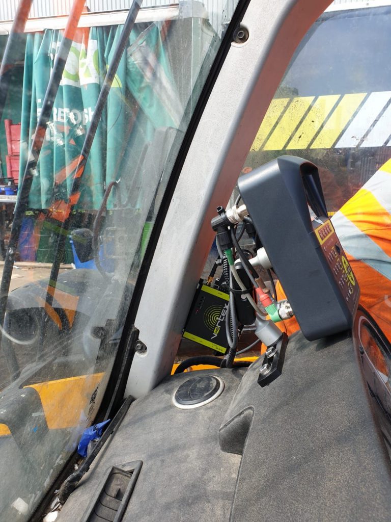 Recent install on a JCB teletruck including wireless data to the Weighbridge, customer can monitor individual and multiple loads.