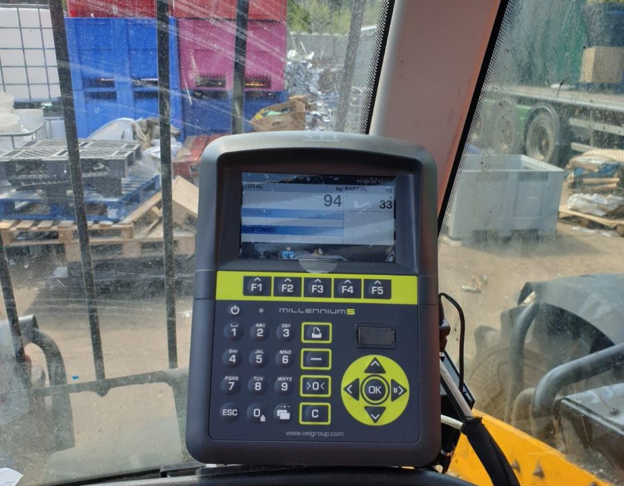 Recent install on a JCB teletruck including wireless data to the Weighbridge, customer can monitor individual and multiple loads.