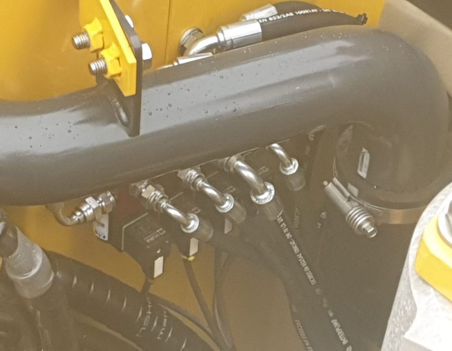 supply and install an Xwatch XW4 LMC , lorry mounted crane slew and height limiter to a Hiab with 17metres of telescoping sections for Explore Plant. 