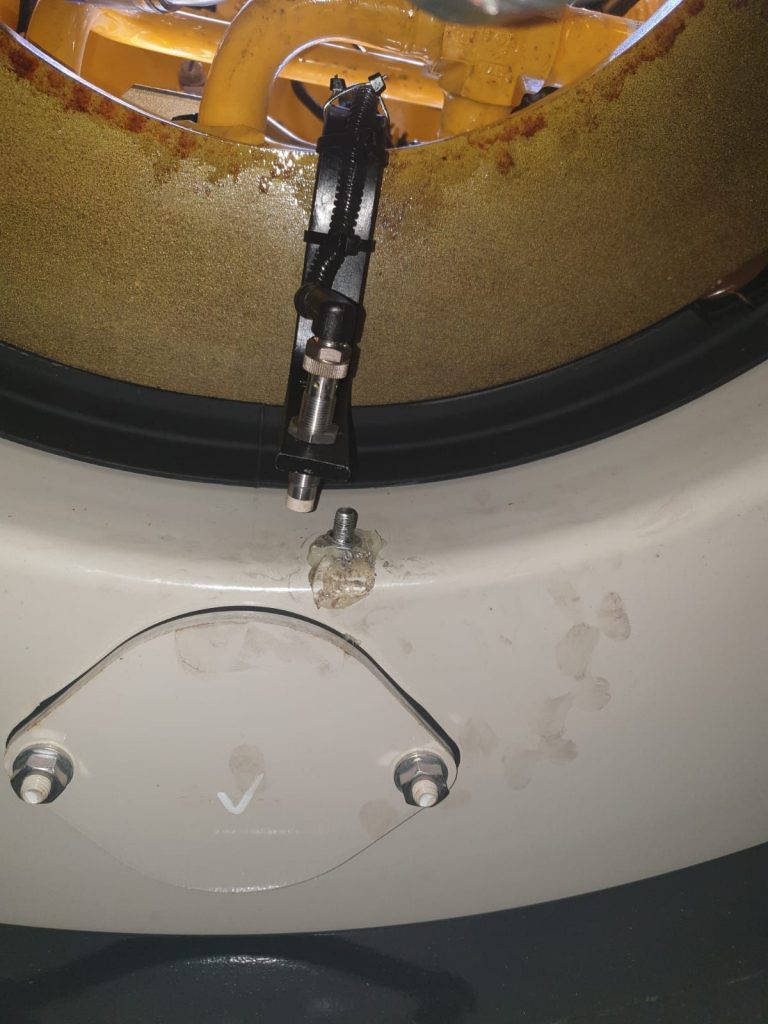 supply and install an Xwatch XW4 LMC , lorry mounted crane slew and height limiter to a Hiab with 17metres of telescoping sections for Explore Plant. 