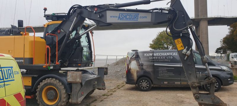 Humber Bridge as a backdrop for this Xwatch XW2 rated capacity indicator c/ w height limit on a Volvo EWR150e with TAB boom.