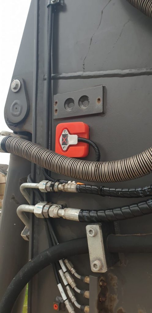 Humber Bridge as a backdrop for this Xwatch XW2 rated capacity indicator c/ w height limit on a Volvo EWR150e with TAB boom.