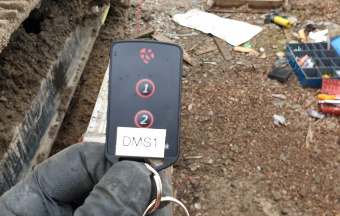 Humber Bridge as a backdrop for this Xwatch XW2 rated capacity indicator c/ w height limit on a Volvo EWR150e with TAB boom.