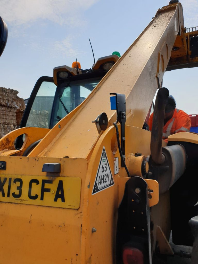 Recent install on a JCB teletruck including wireless data to the Weighbridge, customer can monitor individual and multiple loads.