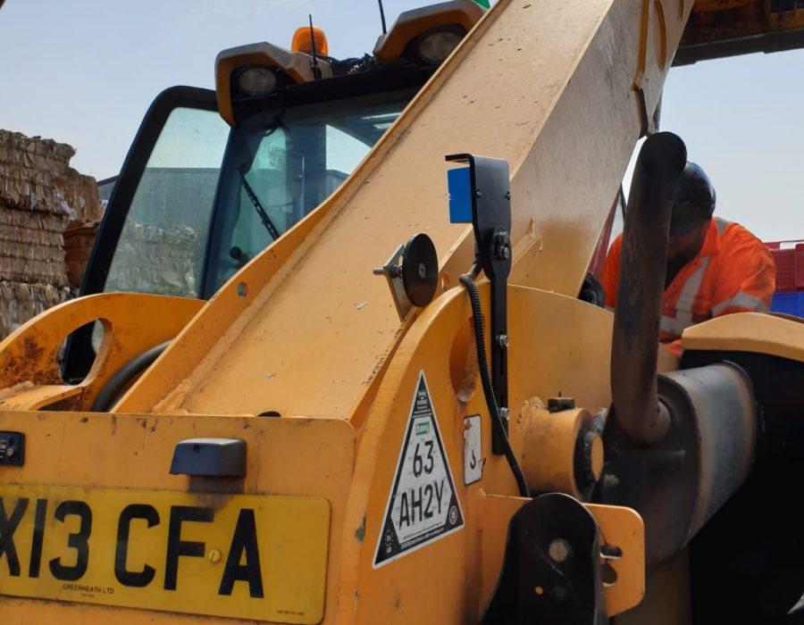Recent install on a JCB teletruck including wireless data to the Weighbridge, customer can monitor individual and multiple loads.